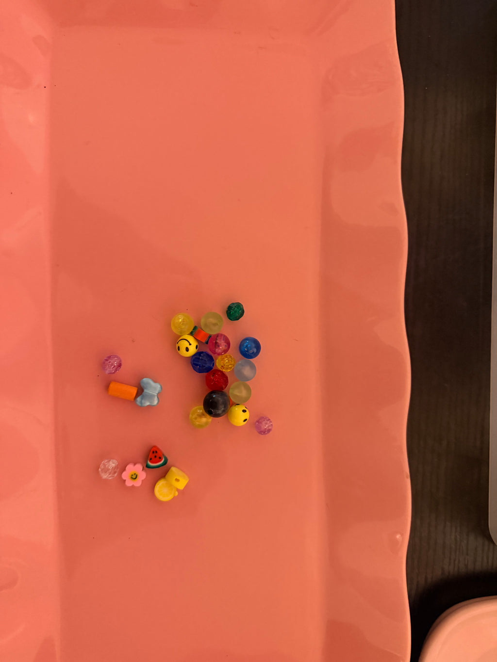 1 mystery scoop + 1 free ball